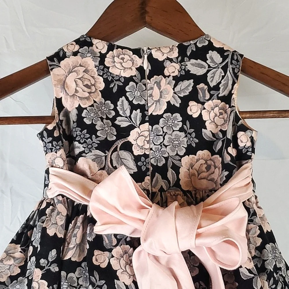 Vintage Neiman Marcus Helena Pink Floral‎ Dress